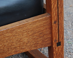 Detail pinned tenon on front leg and "Ebon-Oak inlay.